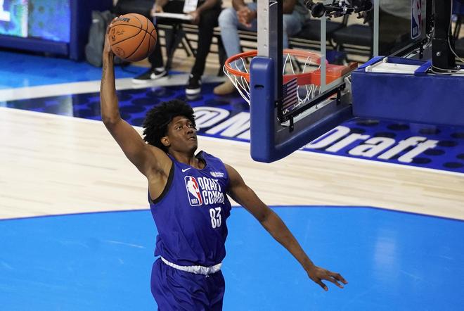 凭借出色的 凭借出色的