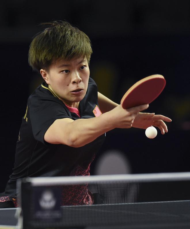 持着稳定的 持着稳定的