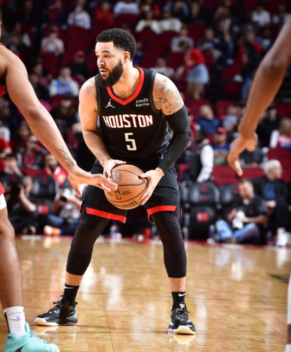 采取防守反 采取防守反